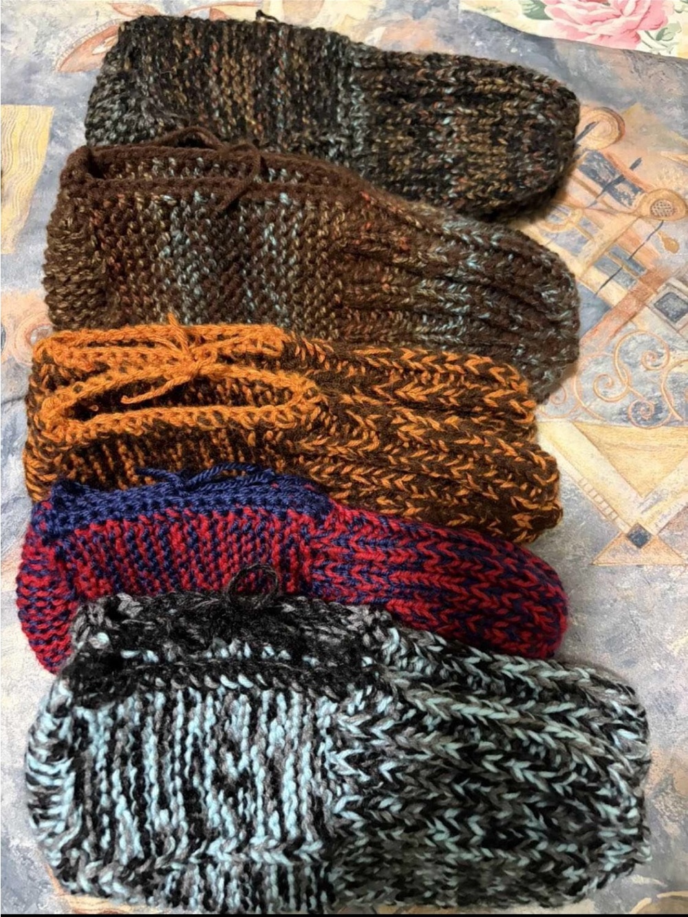 Handknit Multicolor Men's Slippers
